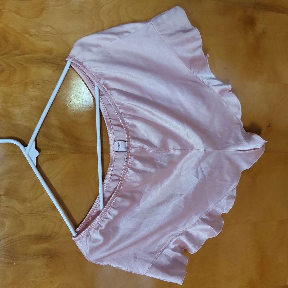 Victoria's Secret Silk Sleep Shorts Large Pink Color
